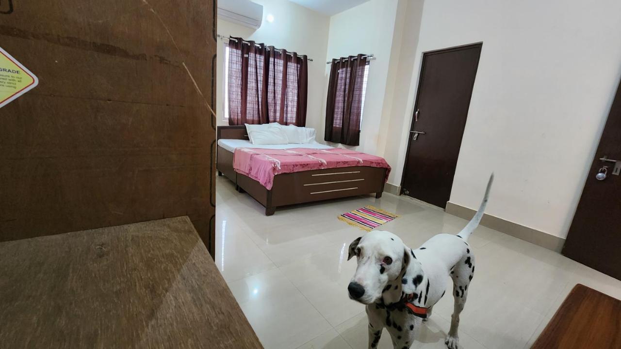 Banaras Gully House 500 Ft From The Ghats Varanasi Eksteriør bilde