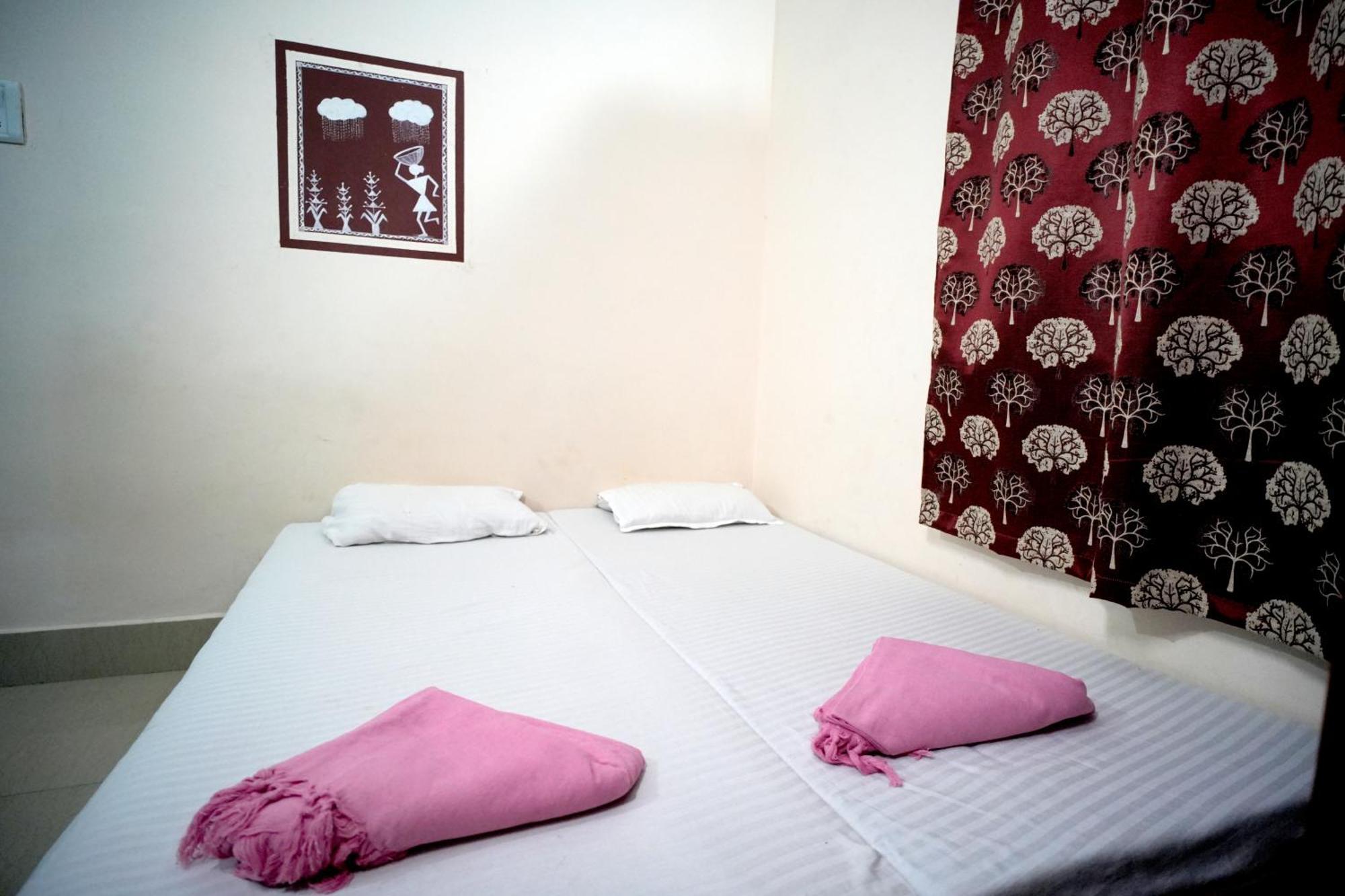 Banaras Gully House 500 Ft From The Ghats Varanasi Eksteriør bilde
